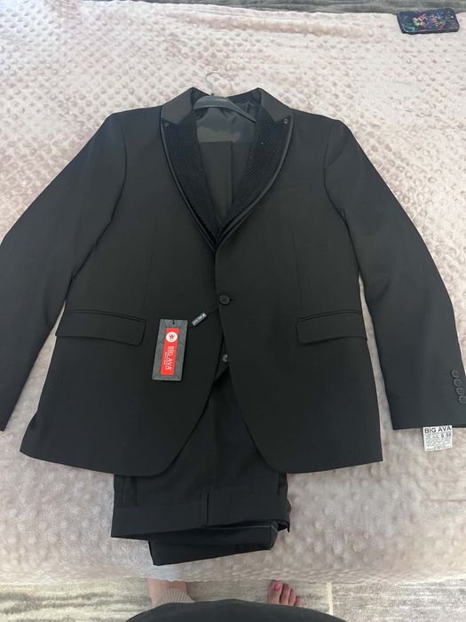 Vând rochie mireasa+costum de ginere