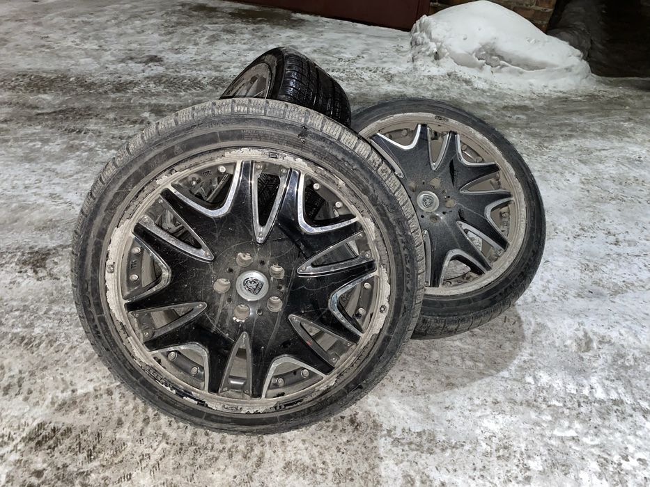 Продам комплект колес R20