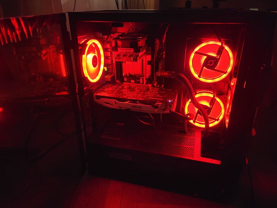 PC Gaming CPU 6/12, 3.6/4.0 GHz, GPU 1060/1070, RAM 16/64 GB, M2