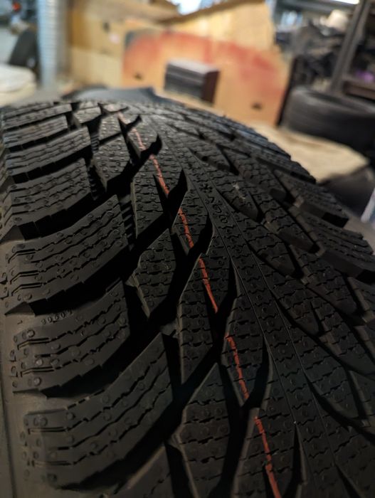 Set nou Jante Mitsubishi/Hyundai/Kia , Nokian 215/70/16" noi! Senzori