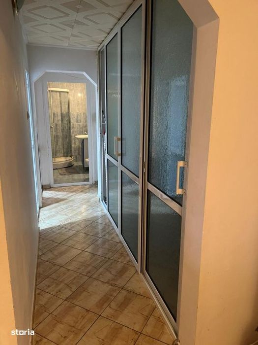 Apartament 3 camere, 70 mp, Bals zona Jiu