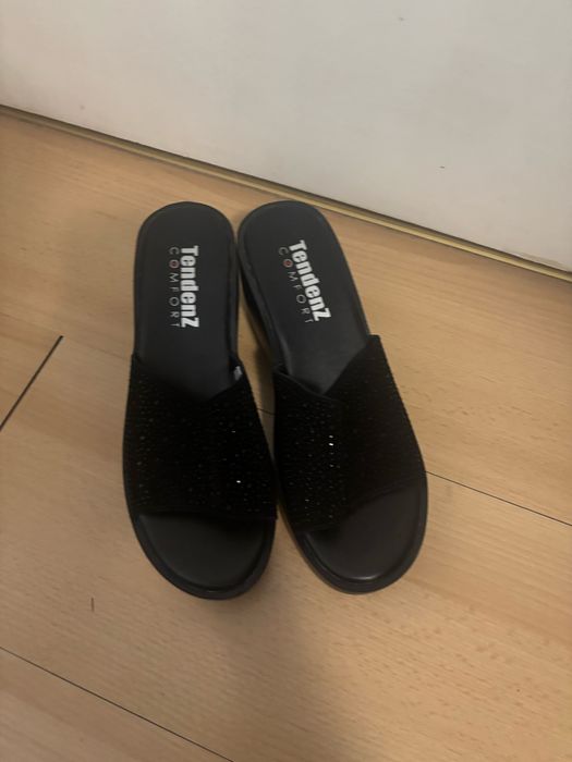 Нови дамски чехли на платформа