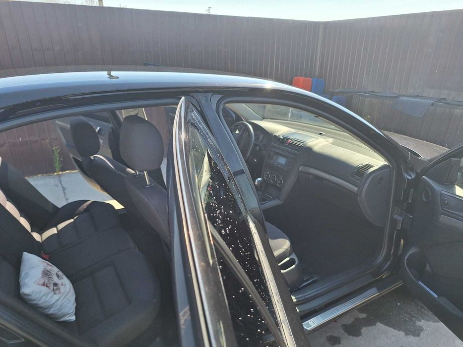 Skoda Octavia 2006 • 1.6 Benzină • Întreținută, 105 CP
