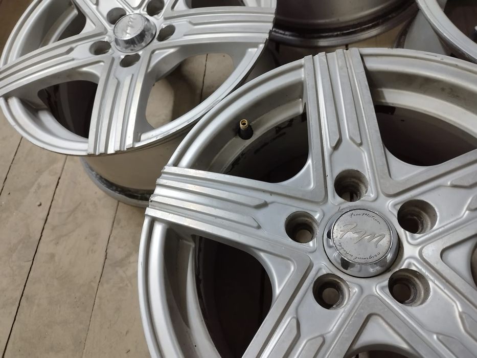 Диски на Поло R14 PCD 5*100