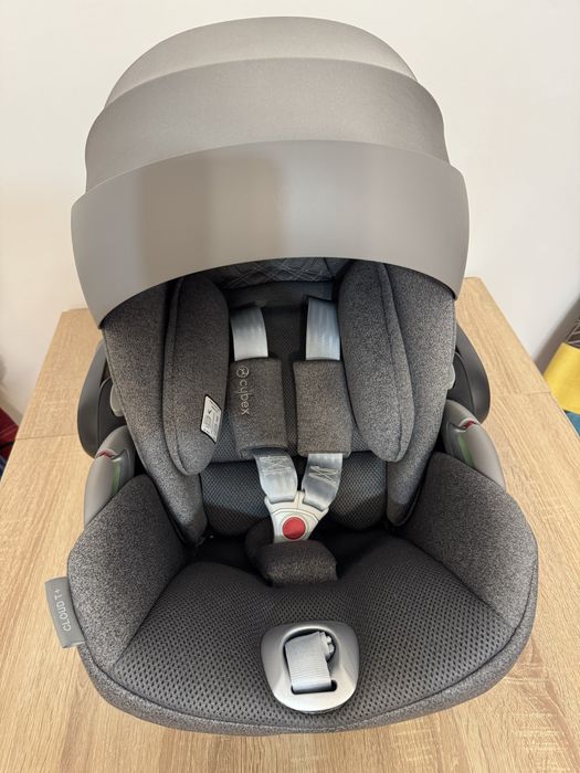 Scoică auto Cybex Platinum + adaptoare căruț/Garanție 2 ani