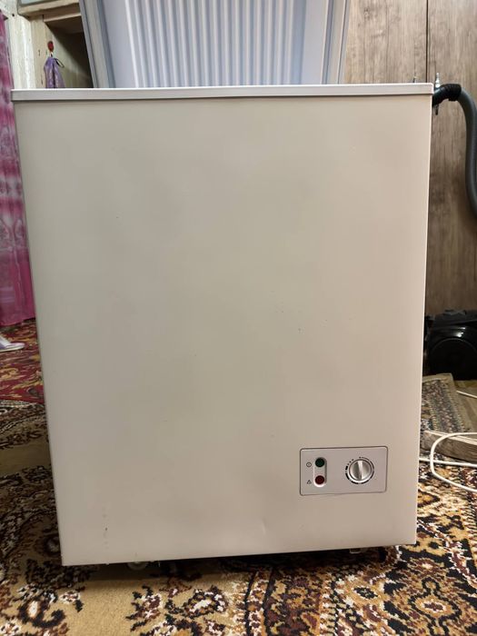 Холодильный шкаф типа "ЛАРЬ"