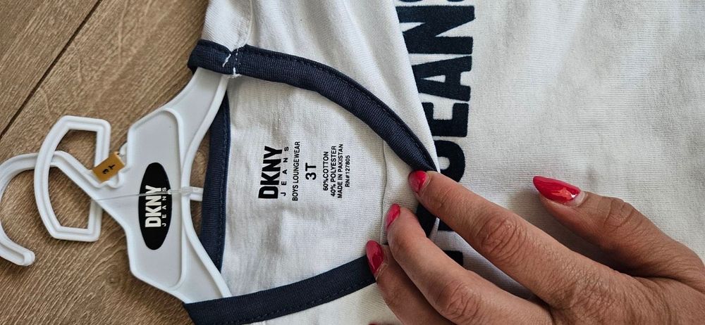 Комплект DKNY ново