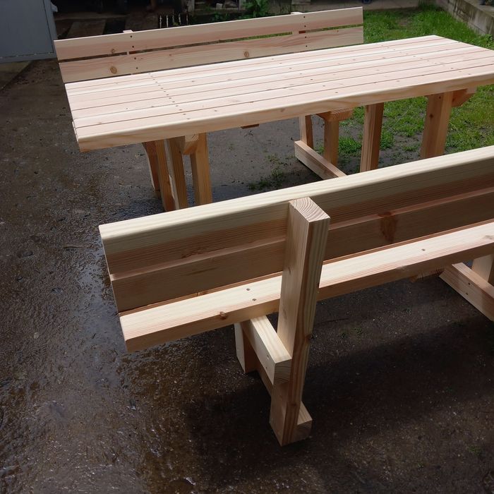 Комплект маса с две пейки