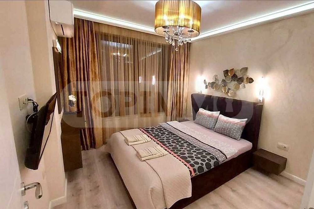 Дава се под наем Двустаен апартамент в Варна, Гръцка махала - 67 кв.м за 657.9 € - Снимка #6