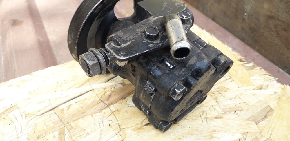 Насос гура на Митсубиси