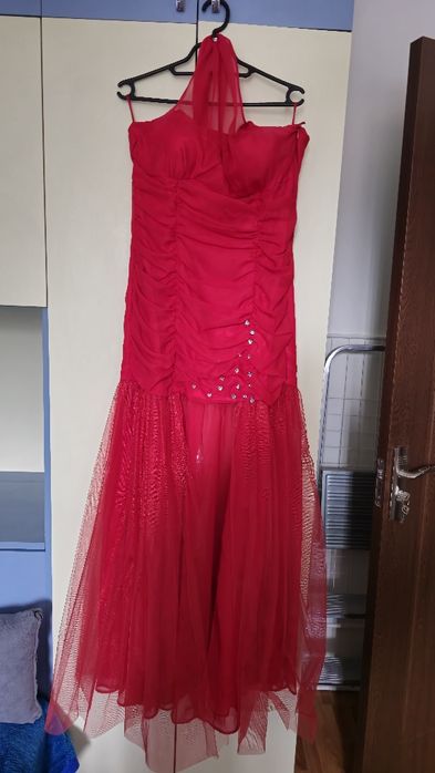 Rochie eleganta rosie