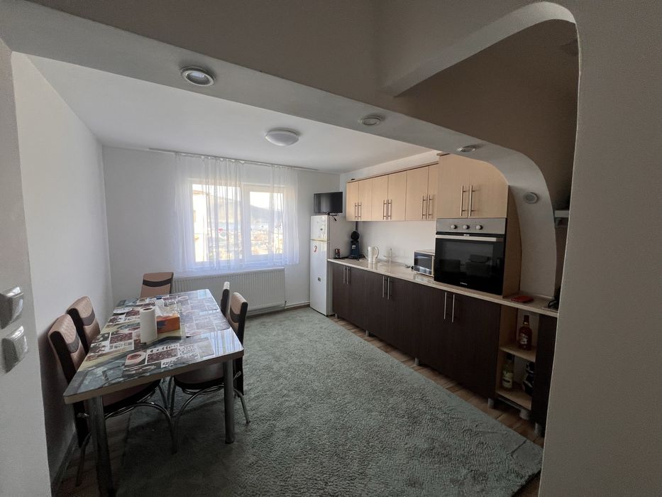 Apartament 3 camere, locație premium – faleză + vedere la Dunăre + garaj