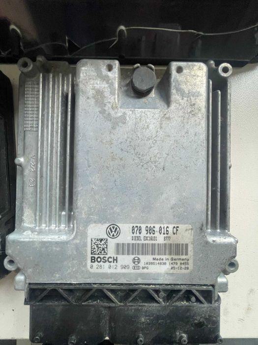 Kit pornire VW T5 2.5 tdi 070906016CF 0281012909 EDC 16U31-4.51
