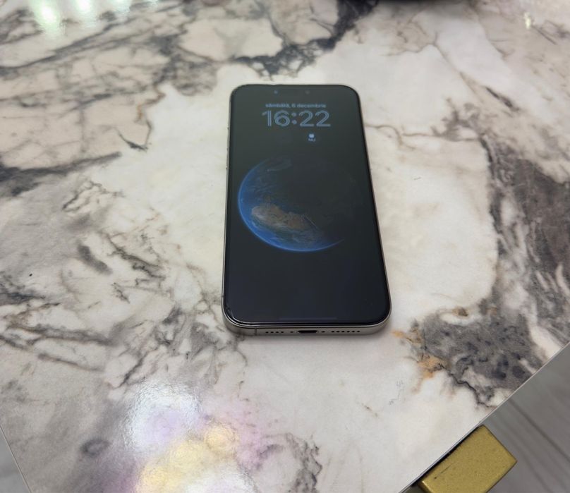 iPhone 15 pro max titanium