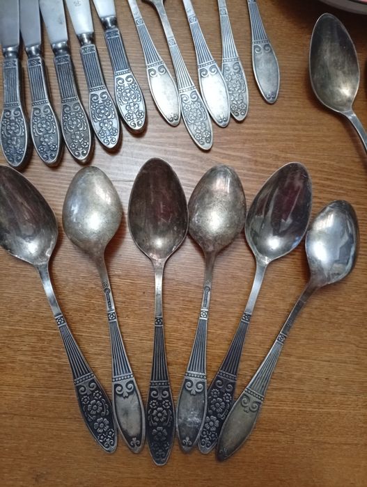 Продажа столовых приборов