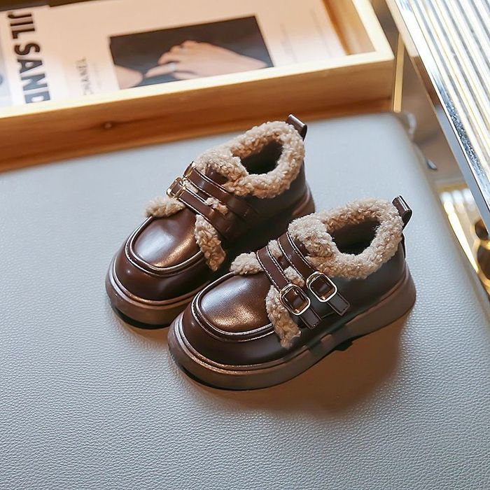 Туфли на девочку