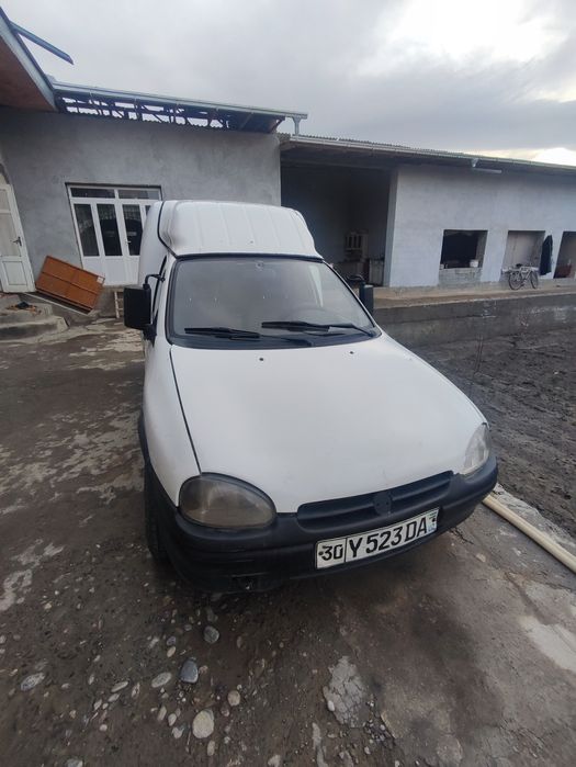 Opel kombo samarqand