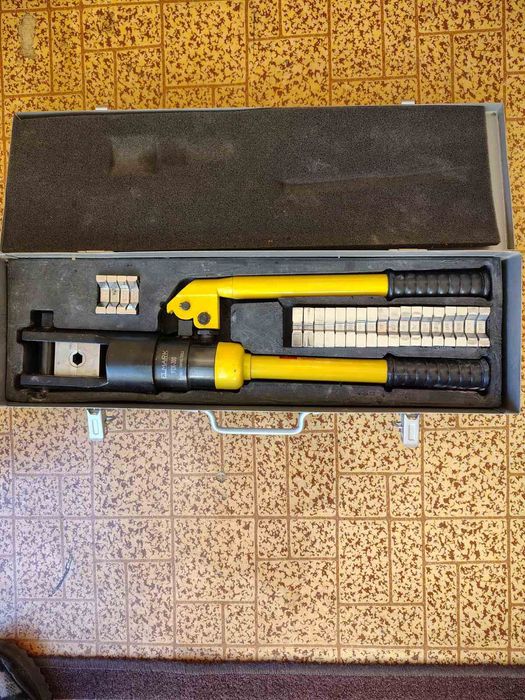 Пневматични кербовъчни клещи