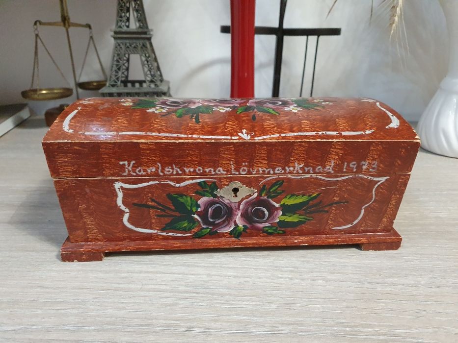 Cutie depozitare bujuterii din lemn masiv