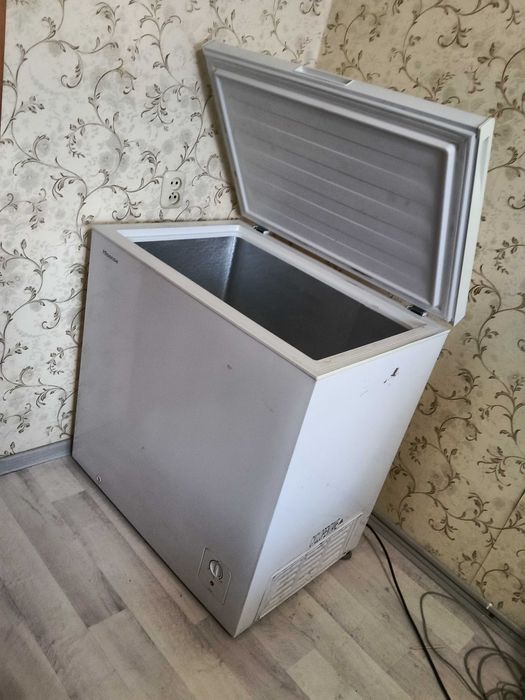 Продам Морозильную Камеру Hisense