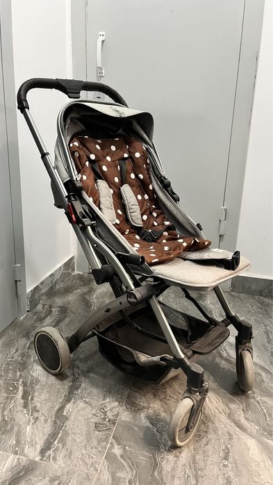 Продам легкую коляску