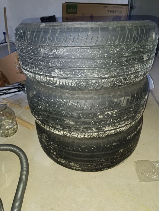 Автошины  255/45 R20