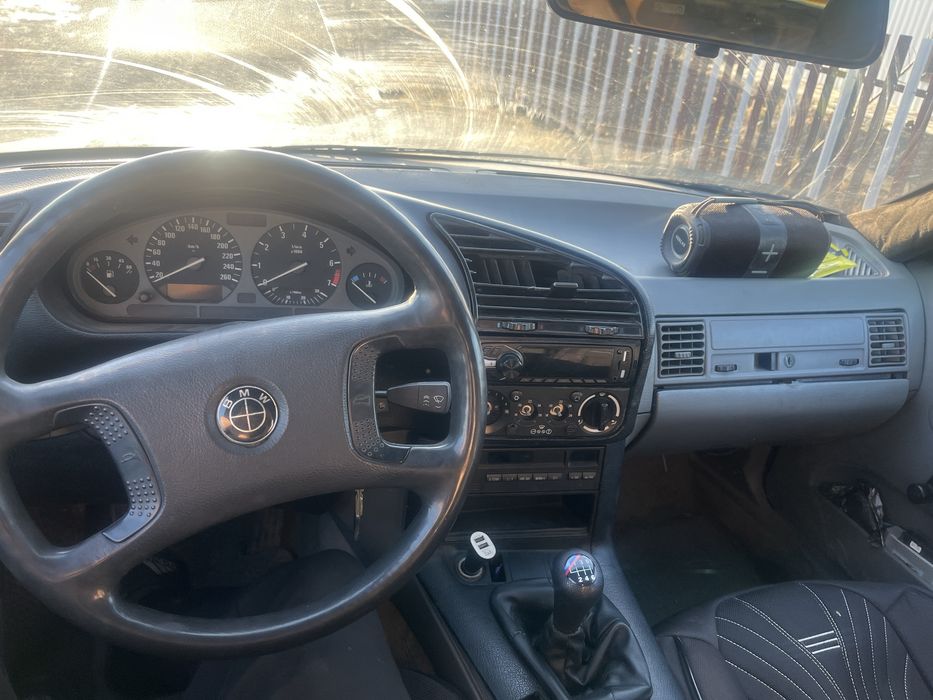 Обменяю бмв е36