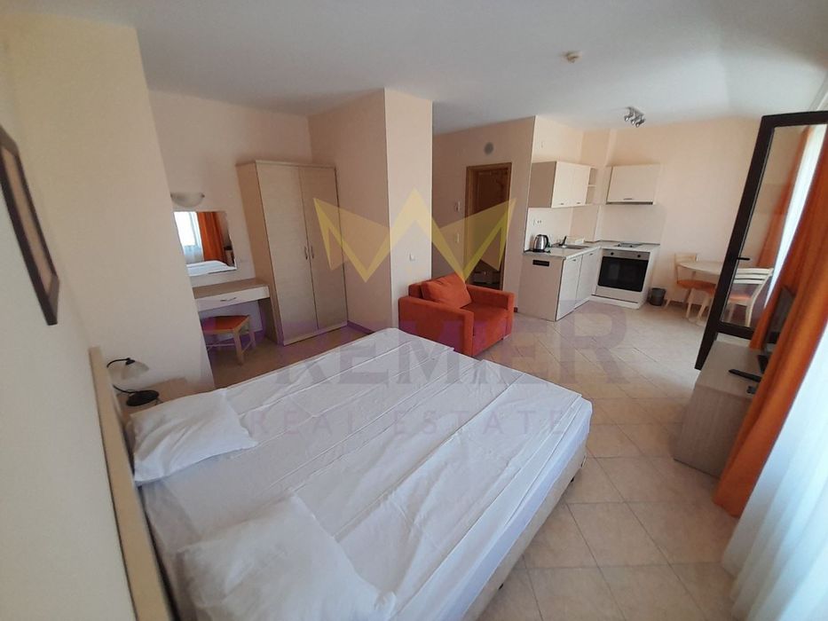 Продава се Едностаен апартамент в к.к. Слънчев бряг - 67 кв.м за 1018 €/кв.м - Снимка #4