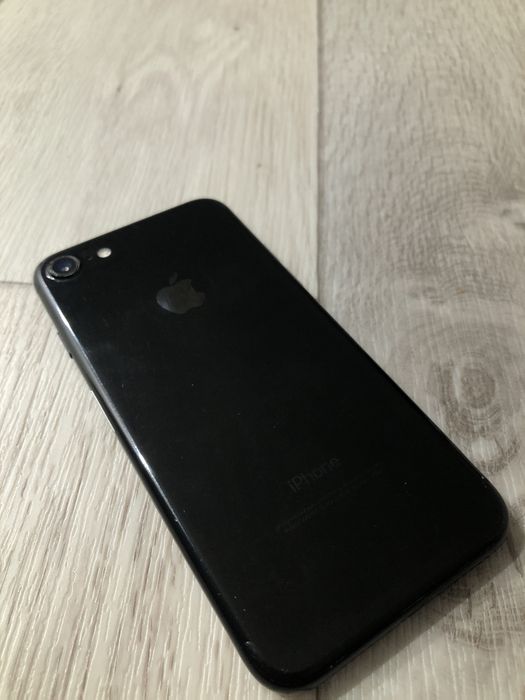 Продам айфон 7 32gb