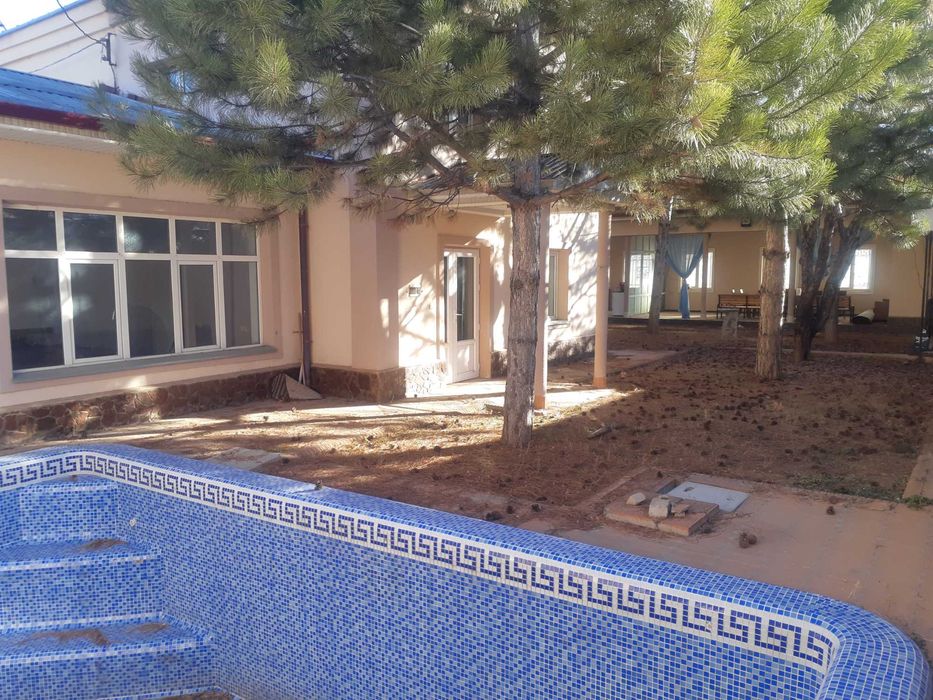 Чарвак, Продаётся дача  2 этажа,5 соток