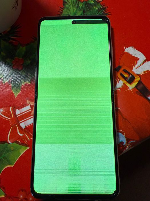 Предлагам за части Huawei P50 pocket