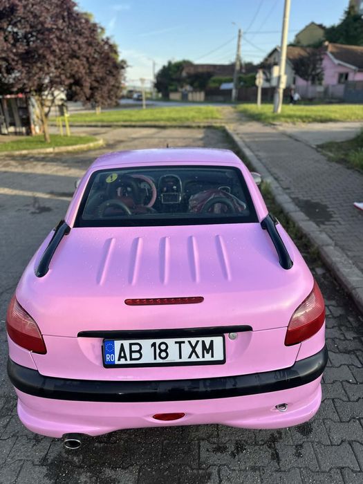 Se vinde Peugeot 206cc roz decapotabil