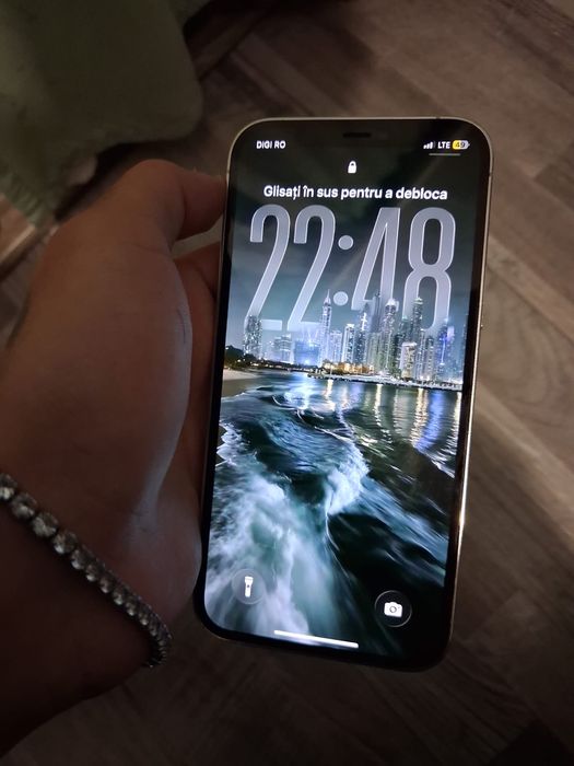 Vand sau schimb iphone 12 pro