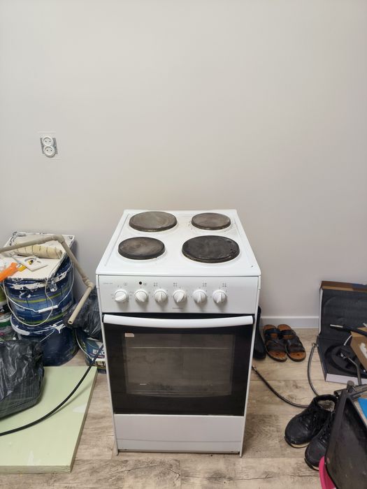 Плита электрическая 15 тыс тенге