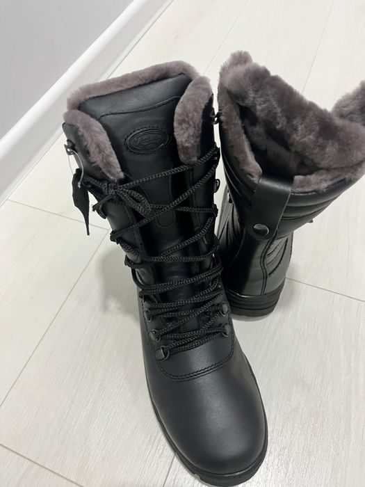 Берцы новые кожанные качественные