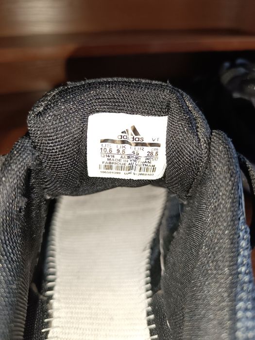 Adidas кроссовки