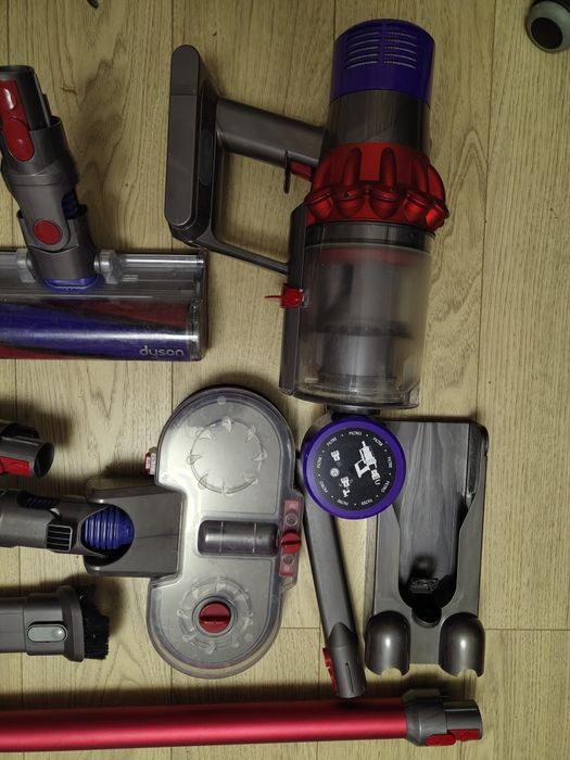 Aspirator Dyson v10