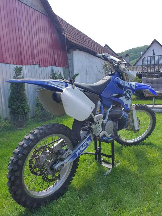 Cross de vânzare