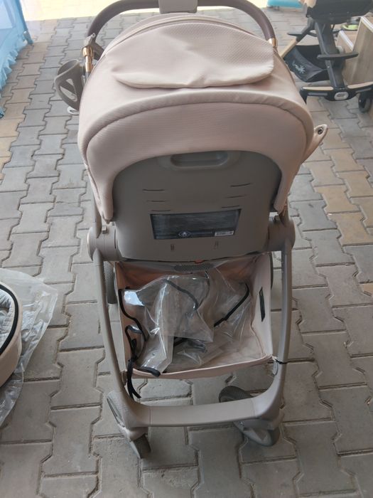 Продавам Бебешка кошара и количка