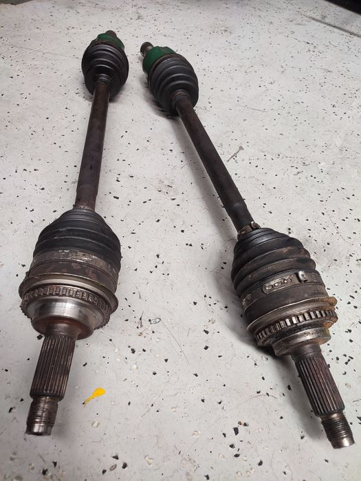 Передние привода Subaru 1992; 2002