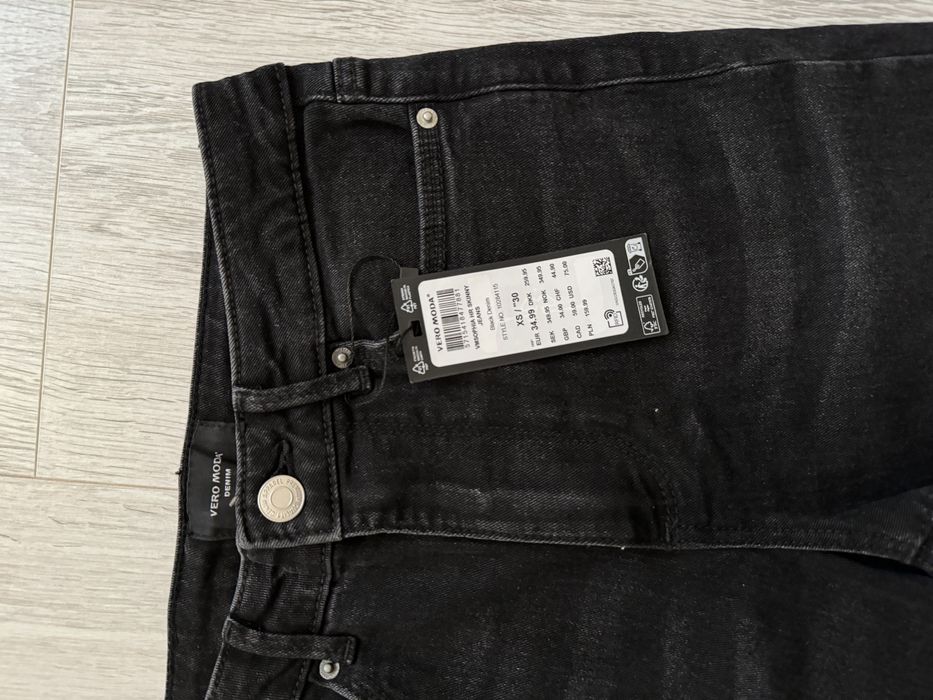 Blugi VeroModa XS (NOI)