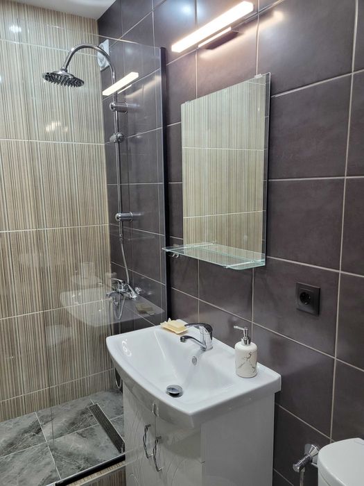Дава се под наем Тристаен апартамент в София, Борово - 98 кв.м за 780 € - Снимка #10
