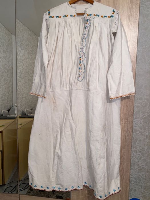 Автентични рокли от народна носия