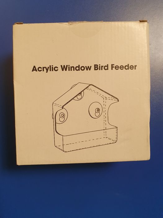 Căsuța transparenta pentru pasari