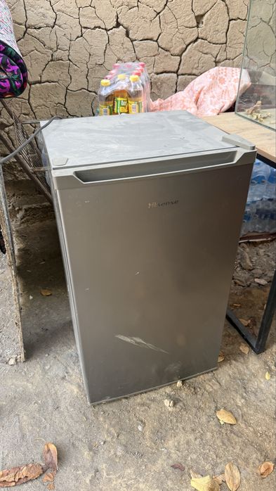 Hisense холодильник
