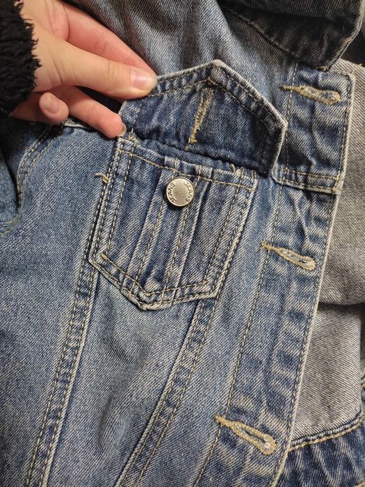 Продам джинсовку детскую