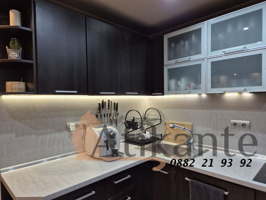 Продава се Двустаен апартамент в София, Люлин 8 - 75 кв.м за 1428 €/кв.м - Снимка #7