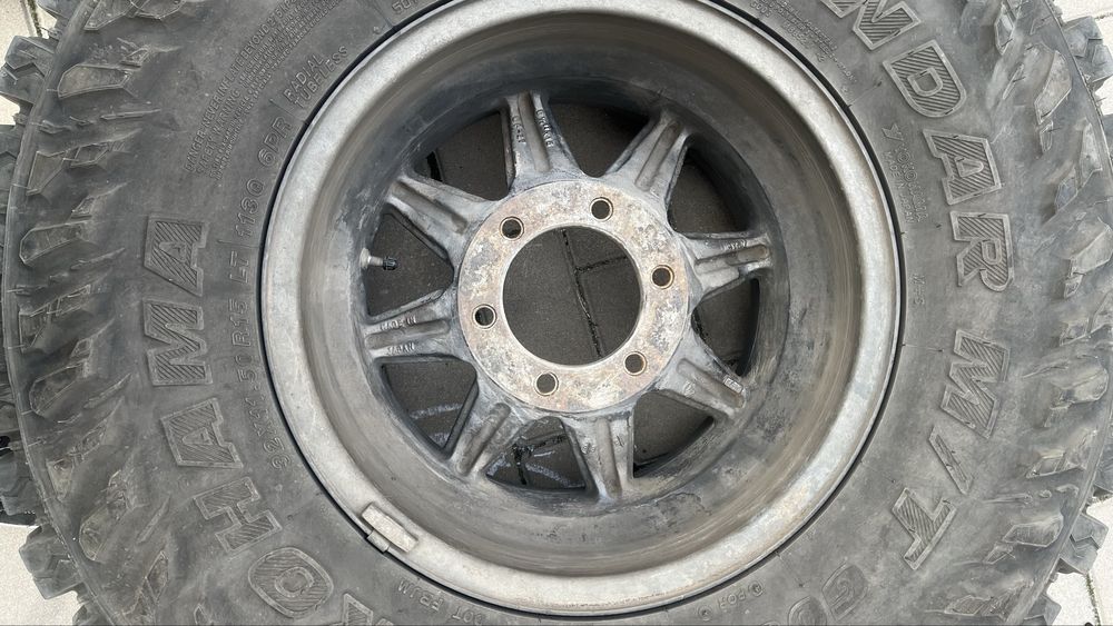 Диски с шинами 32х11.5 r15