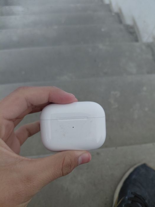 Airpods 3 продаю зарядки нету потерял