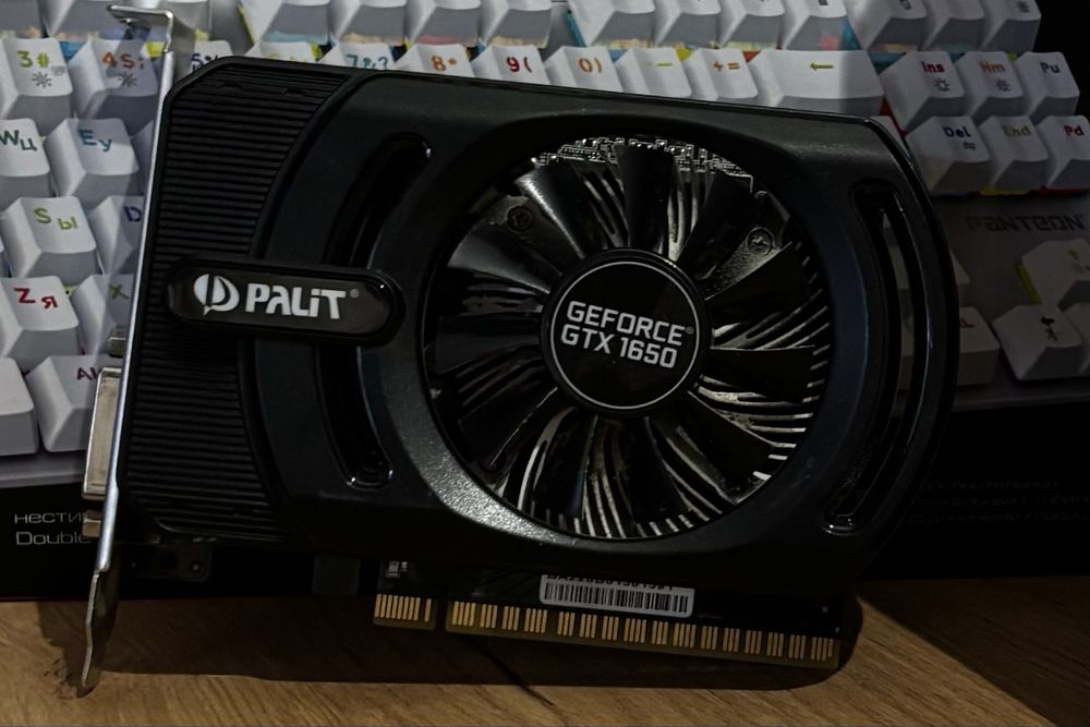 Видеокарта GTX1650 4GB